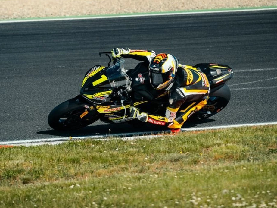 Angebot Triumph Daytona 660 Bild 3: Angebot Triumph Daytona 660