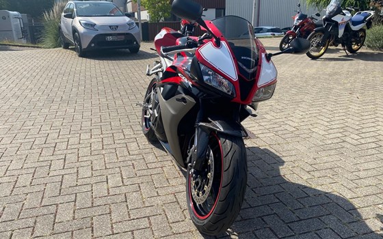 Gebrauchtmotorrad Honda CBR600RR - Bild 9