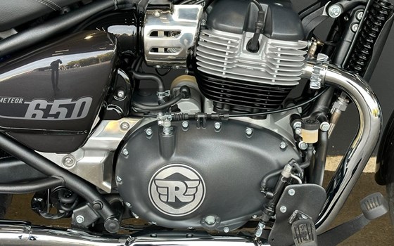 Neufahrzeug Royal Enfield Super Meteor 650 - Bild 24