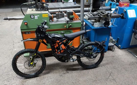 Gebrauchtmotorrad Sur-Ron Light Bee L1e X - Bild 12 Gebrauchtmotorrad Sur-Ron Light Bee L1e X - Bild 12