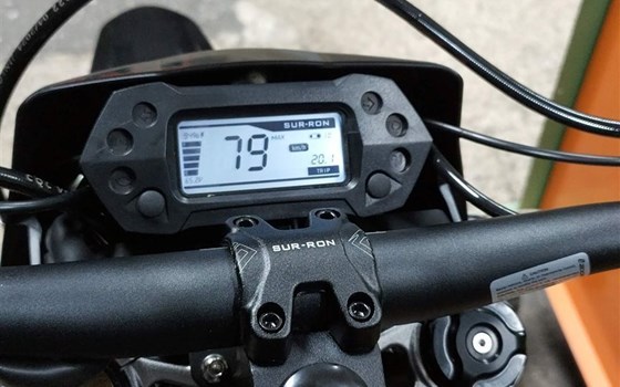 Gebrauchtmotorrad Sur-Ron Light Bee L1e X - Bild 13 Gebrauchtmotorrad Sur-Ron Light Bee L1e X - Bild 13