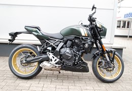 Neumotorrad Suzuki GSX-8TT