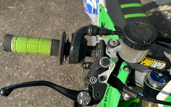 Gebrauchtmotorrad Kawasaki KX450F - Bild 14 Gebrauchtmotorrad Kawasaki KX450F - Bild 14