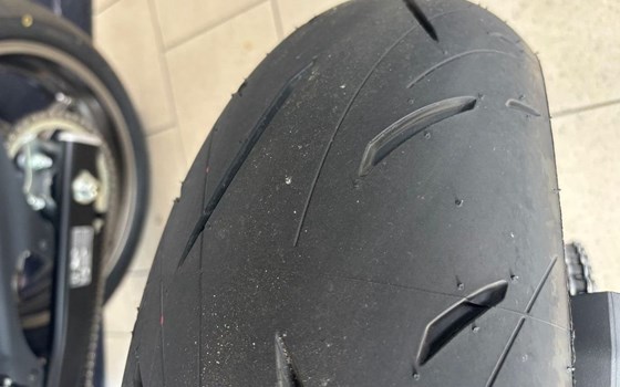 Gebrauchtmotorrad Suzuki GSX-8R - Bild 11