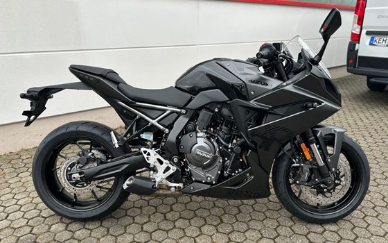 Gebrauchtmotorrad Suzuki GSX-8R - Bild 3
