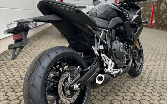 Gebrauchtmotorrad Suzuki GSX-8R - Bild 4