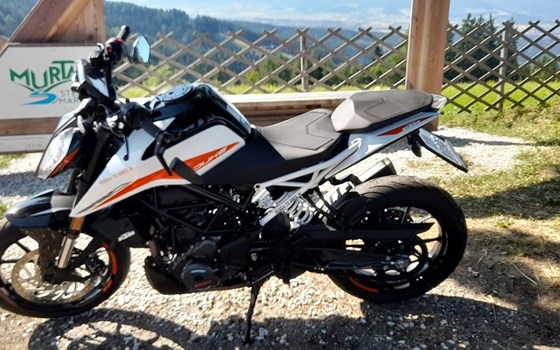 Gebrauchtmotorrad KTM 390 Duke - Bild 2 Gebrauchtmotorrad KTM 390 Duke - Bild 2