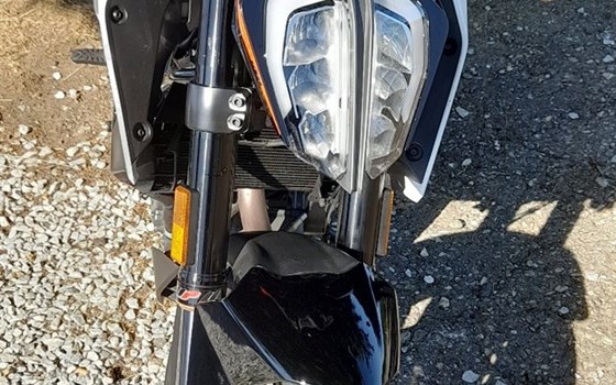 Gebrauchtmotorrad KTM 390 Duke - Bild 4 Gebrauchtmotorrad KTM 390 Duke - Bild 4