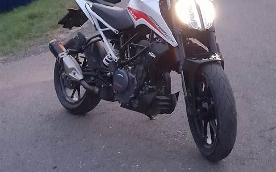 Gebrauchtmotorrad KTM 390 Duke - Bild 6 Gebrauchtmotorrad KTM 390 Duke - Bild 6