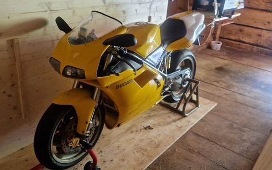 Gebrauchtmotorrad Ducati 748 SPS - Bild 2 Gebrauchtmotorrad Ducati 748 SPS - Bild 2