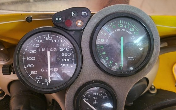 Gebrauchtmotorrad Ducati 748 SPS - Bild 5 Gebrauchtmotorrad Ducati 748 SPS - Bild 5