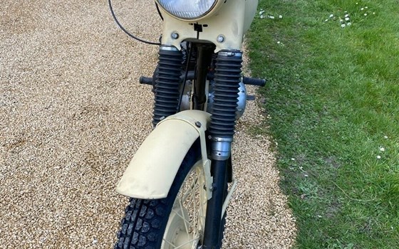 Gebrauchtmotorrad Triumph 3TA - Bild 3