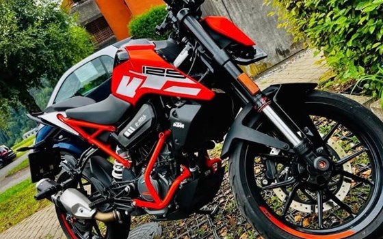Gebrauchtmotorrad KTM 125 Duke - Bild 3