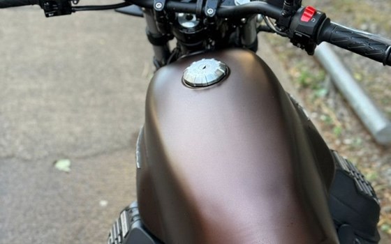 Gebrauchtmotorrad Moto Guzzi V7 III Stone - Bild 4 Gebrauchtmotorrad Moto Guzzi V7 III Stone - Bild 4
