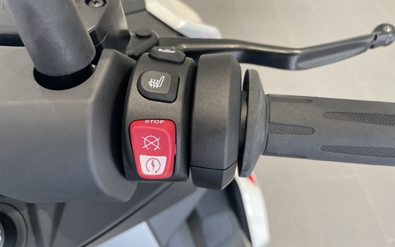 Gebrauchtmotorrad BMW C 400 X - Bild 7 Gebrauchtmotorrad BMW C 400 X - Bild 7