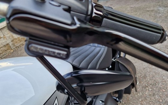 Gebrauchtmotorrad Harley-Davidson Softail Street Bob 114 FXBBS - Bild 10 Gebrauchtmotorrad Harley-Davidson Softail Street Bob 114 FXBBS - Bild 10