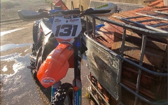 Gebrauchtmotorrad KTM 125 SX - Bild 5 Gebrauchtmotorrad KTM 125 SX - Bild 5