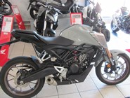 Honda CB125R
