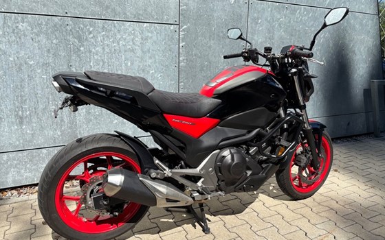 Gebrauchtmotorrad Honda NC750S DCT - Bild 10