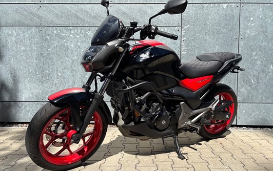 Gebrauchtmotorrad Honda NC750S DCT - Bild 4