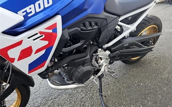 Gebrauchtmotorrad BMW F 900 GS - Bild 4