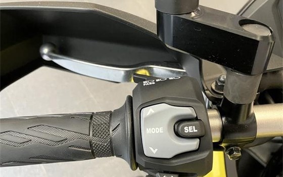 Gebrauchtmotorrad Suzuki V-Strom 650 - Bild 9 Gebrauchtmotorrad Suzuki V-Strom 650 - Bild 9