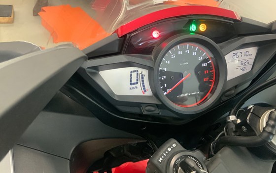 Motorrad Occasion Honda VFR 1200 F - Bild 3