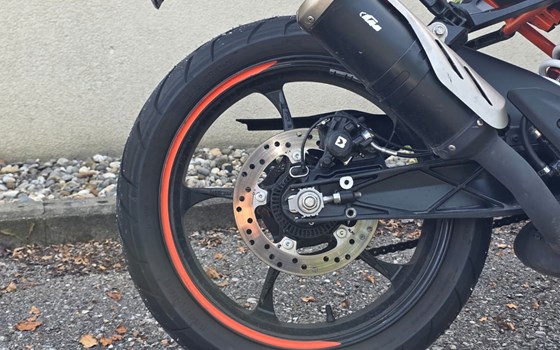 Gebrauchtmotorrad KTM RC 390 - Bild 6 Gebrauchtmotorrad KTM RC 390 - Bild 6