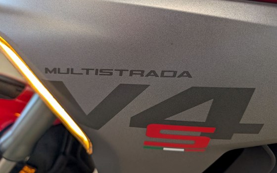Motorrad Occasion Ducati Multistrada V4 S - Bild 8