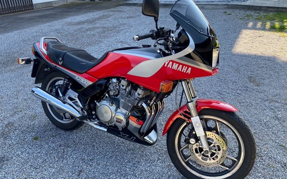 Gebrauchtmotorrad Yamaha XJ 900 - Bild 1 Gebrauchtmotorrad Yamaha XJ 900 - Bild 1
