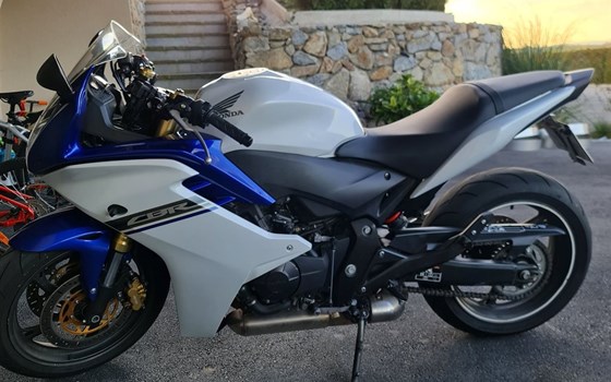 Gebrauchtmotorrad Honda CBR 600 F - Bild 4 Gebrauchtmotorrad Honda CBR 600 F - Bild 4