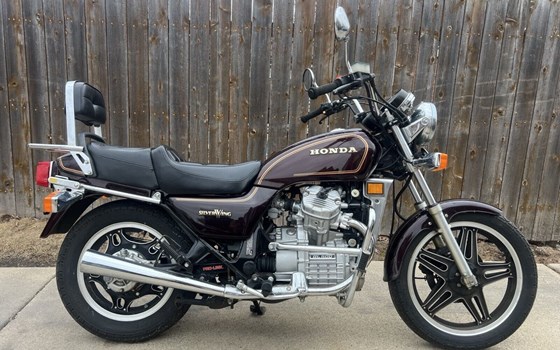 Gebrauchtmotorrad Honda GL 500 Silverwing - Bild 1 Gebrauchtmotorrad Honda GL 500 Silverwing - Bild 1