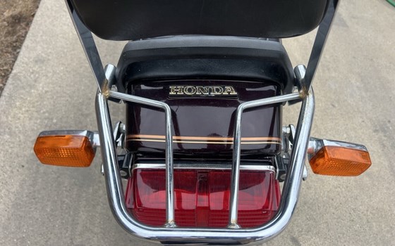 Gebrauchtmotorrad Honda GL 500 Silverwing - Bild 5 Gebrauchtmotorrad Honda GL 500 Silverwing - Bild 5