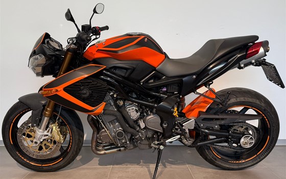Gebrauchtmotorrad Benelli TNT 899 - Bild 2 Gebrauchtmotorrad Benelli TNT 899 - Bild 2