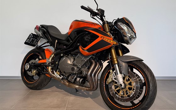 Gebrauchtmotorrad Benelli TNT 899 - Bild 3 Gebrauchtmotorrad Benelli TNT 899 - Bild 3