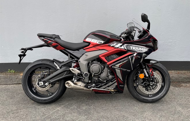 Triumph Daytona 660