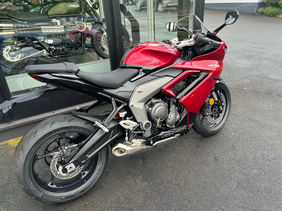 Offer Triumph Daytona 660 Bild 4: Offer Triumph Daytona 660
