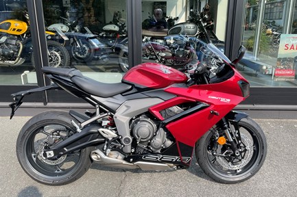 Triumph Daytona 660