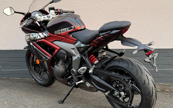 Neufahrzeug Triumph Daytona 660 - Bild 9