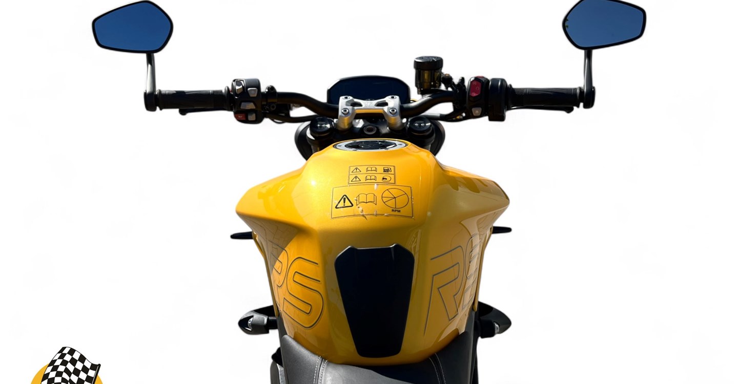 Offer Triumph Street Triple 765 RS