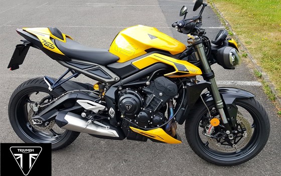Gebrauchtmotorrad Triumph Street Triple 765 RS - Bild 1