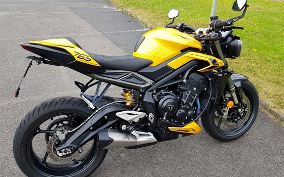 Gebrauchtmotorrad Triumph Street Triple 765 RS - Bild 6