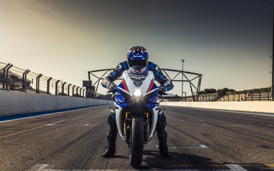 Neufahrzeug Suzuki GSX-R 1000 R - Bild 13 Neufahrzeug Suzuki GSX-R 1000 R - Bild 13