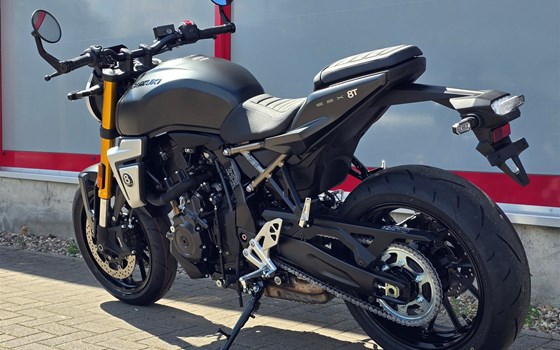 Neufahrzeug Suzuki GSX-8T - Bild 4
