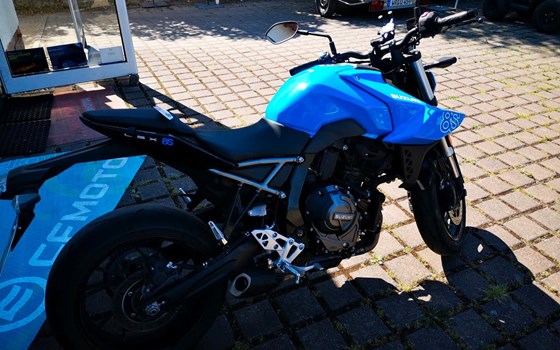 Gebrauchtmotorrad Suzuki GSX-8S - Bild 4