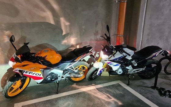 Gebrauchtmotorrad Honda CBR 125 R - Bild 2