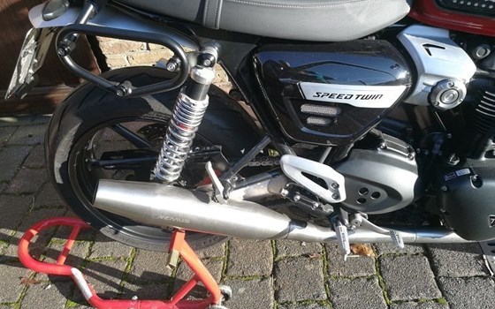 Gebrauchtmotorrad Triumph Speed Twin 1200 - Bild 3