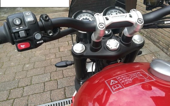 Gebrauchtmotorrad Triumph Speed Twin 1200 - Bild 9