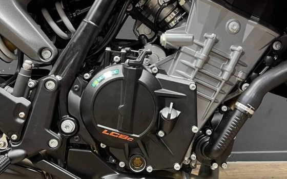 Gebrauchtmotorrad KTM 990 Duke - Bild 6