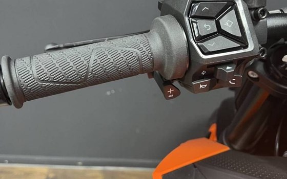 Gebrauchtmotorrad KTM 990 Duke - Bild 9